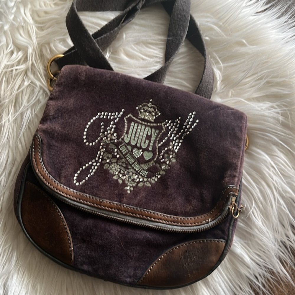 Juicy Couture Suede & Leather Plum Purple adjustable Crossbody🔥